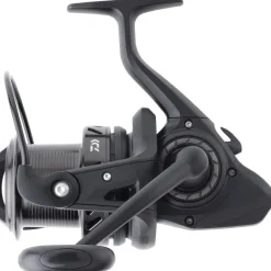 DAIWA MOULINET BLACK WIDOW C 5000A> Moulinets Carpe·Moulinets Frein Avant